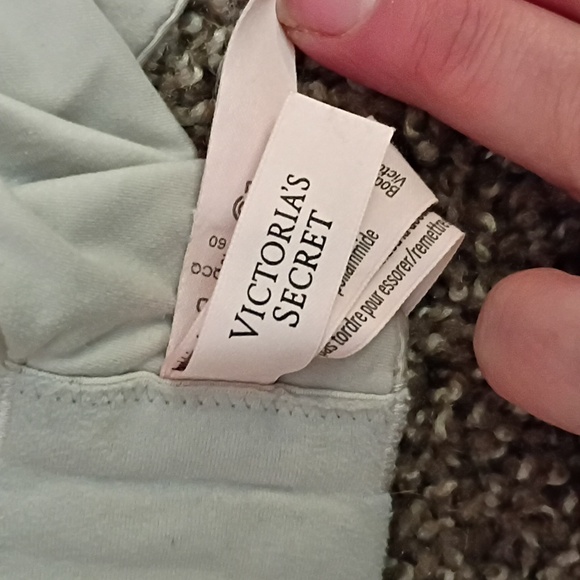 Victoria's Secret/Pink Bras...5 Total - Black, Blue, White, Cream - Picture 5 of 13